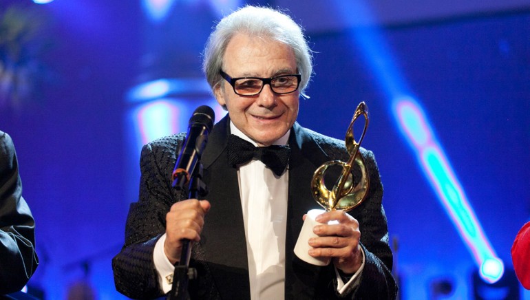 Pictured: BMI composer Lalo Schifrin with his Max Steiner award