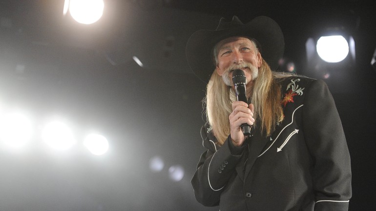 Pictured: Dean Dillon accepting his BMI Icon Award at the 2013 BMI Country Awards