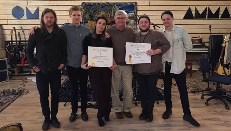 Pictured (L-R): Of Monsters and Men members Arnar Rósenkranz Hilmarsson, Brynjar Leifsson and Nanna Bryndís Hilmarsdóttir, BMI’s Phil Graham, Of Monsters and Men members Ragnar Þórhallsson and Kristján Páll.