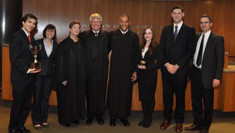 Pictured with the judges are students from Seton Hall University School of Law and University of California Hastings College of the Law, the first and second place winners of the 30th Annual Cardozo/BMI Entertainment and Communications Law Moot Court Competition. L-R: Jon Weisbrod (Seton Hall), Ashleigh Lewis (Seton Hall), Judge Roslynn Mauskopf (Eastern Dist. of NY), Judge David Hamilton (7th Cir), Judge Raymond Lohier (2nd Cir), Paige Pembrook (UC-Hastings), Brett Corbett (UC- Hastings) and BMI’s Joe DiMona.