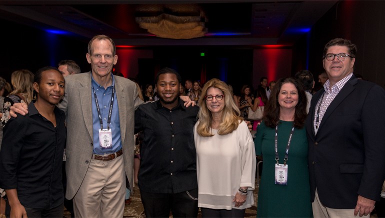 Pictured (L-R) after The Peterson Brothers’ performance at 2017 Radio Show Opening Reception are: Glenn Peterson of The Peterson Brothers, BMI’s Dan Spears, Alex Peterson of The Peterson Brothers, RAB President and CEO Erica Farber, BMI’s Jessica Frost and Commonwealth Broadcasting CEO and BMI Board Member Steve Newberry.