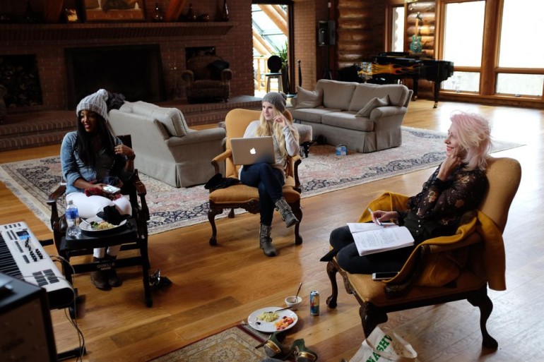 Songwriters (L to R) Mickey Guyton, Sarah Haze, and Bonnie McKee at the BMI 2016 Fontanel Winter Retreat Songwriting Camp.
Courtesy of Forbes. Photo by Steve Lowry.