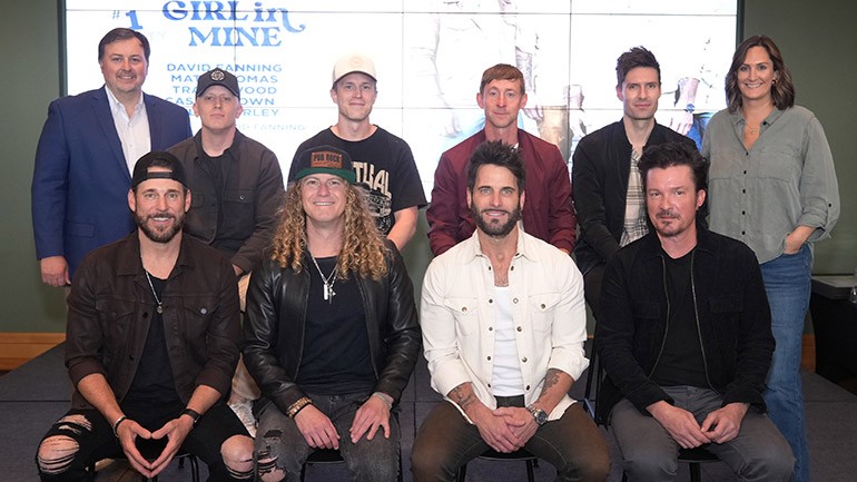 (L-R) Back Row: BMI’s Mason Hunter, Travis Wood (BMI), Casey Brown (SESAC), Ashley Gorley (ASCAP), 33 Creative’s David Fanning (BMI), BMI’s MaryAnn Keen; (L-R) Front Row: Scott Thomas, Barry Knox (BMI), Matt Thomas (BMI), Parmalee’s Josh McSwain.