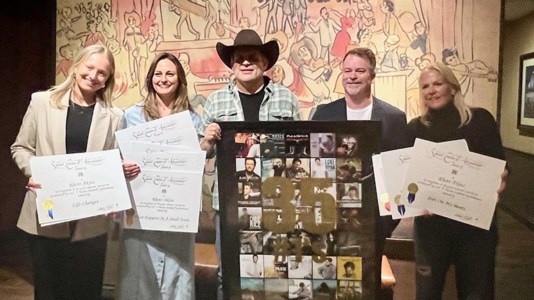 L-R: Warner Chappell Music’s Bryce Sherlow, Warner Chappell Music’s Jessi Stevenson, Rhett Akins, Warner Chappell Music’s Ben Vaughn, BMI’s Leslie Roberts.