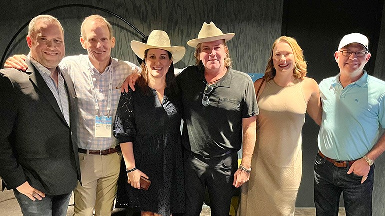 Pictured before BMI songwriter Jack Ingram hit the stage at the Texas Restaurant Association’s Lone Star Bash in Houston (L to R): TRA COO Joe Monastero, BMI’s Dan Spears, TRA CEO Emily Knight, BMI songwriter Jack Ingram, TRA Chief Public Affairs Officer Kelsey Erickson Streufert, BMI’s Mitch Ballard.