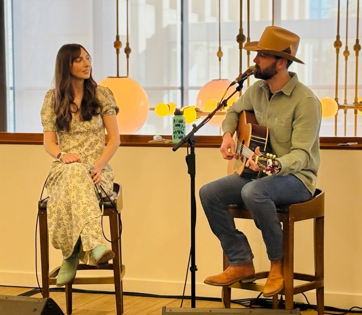 The Flinns performing.