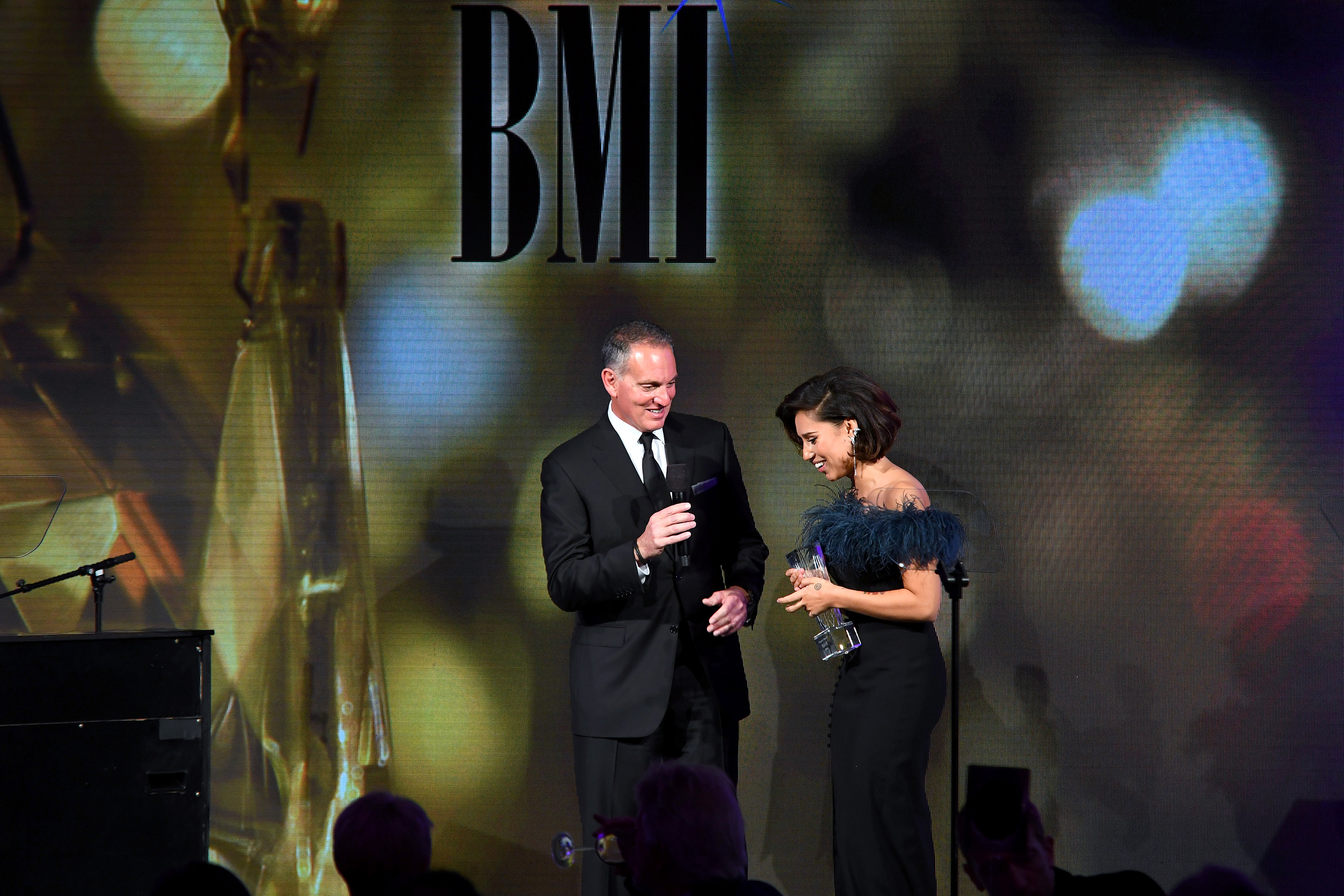 Noel Gallagher And World S Top Songwriters Honoured At 2019 Bmi